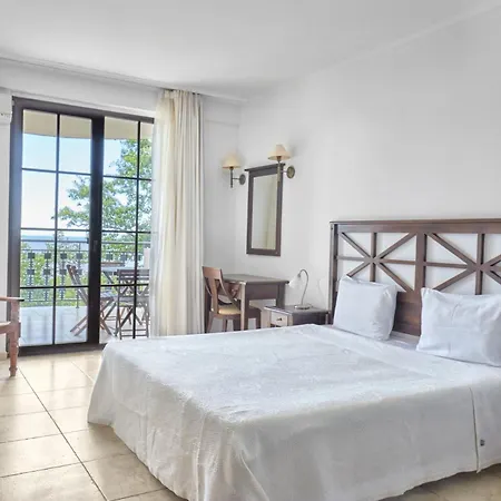 The Cliff And Otel 4*