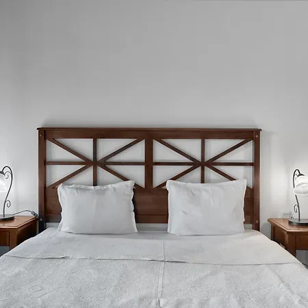 Otel The Cliff And 4*