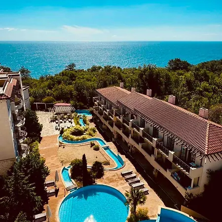 тhe Cliff Bay And Obzor